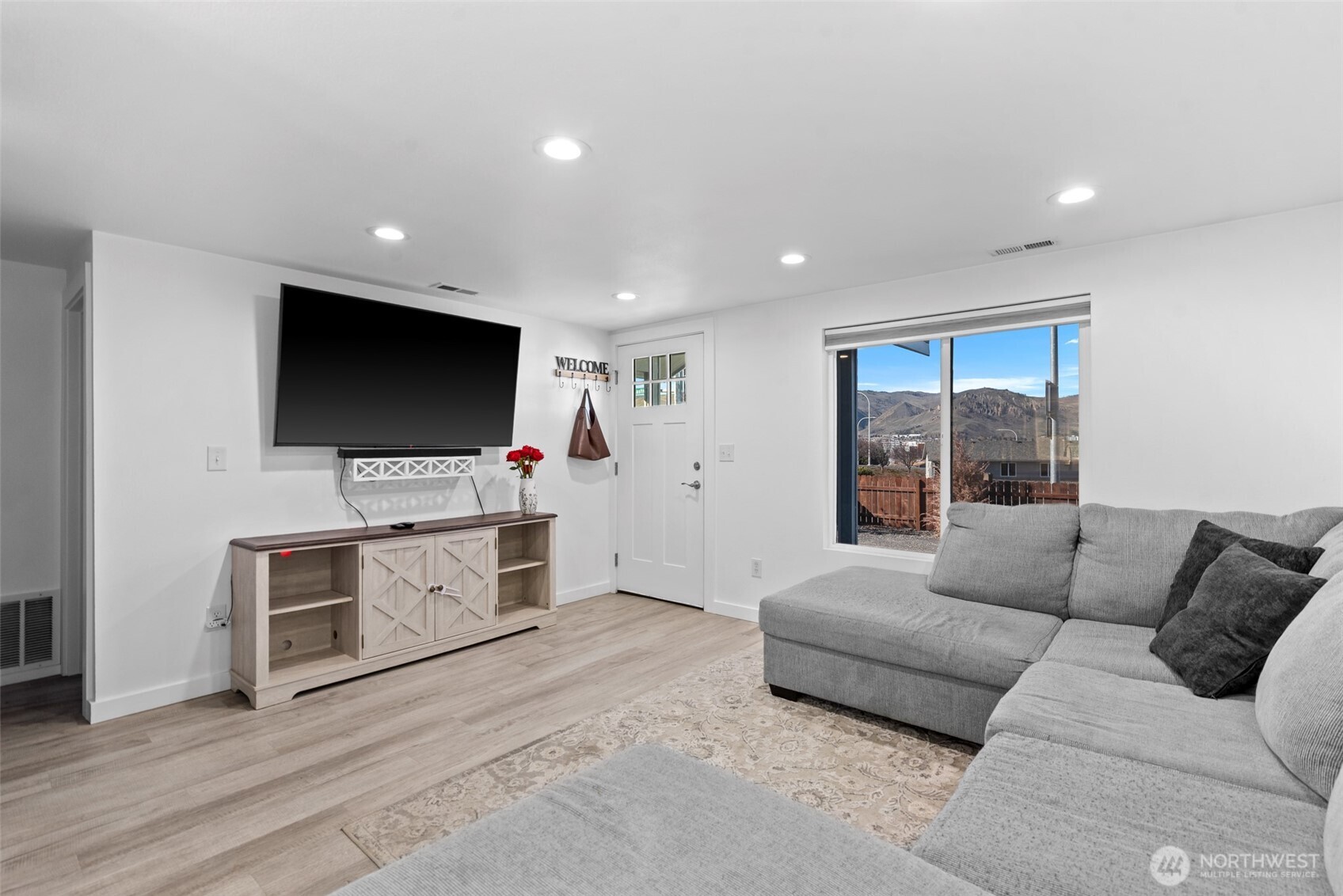 325 Eastmont Avenue East Wenatchee WA 98802
