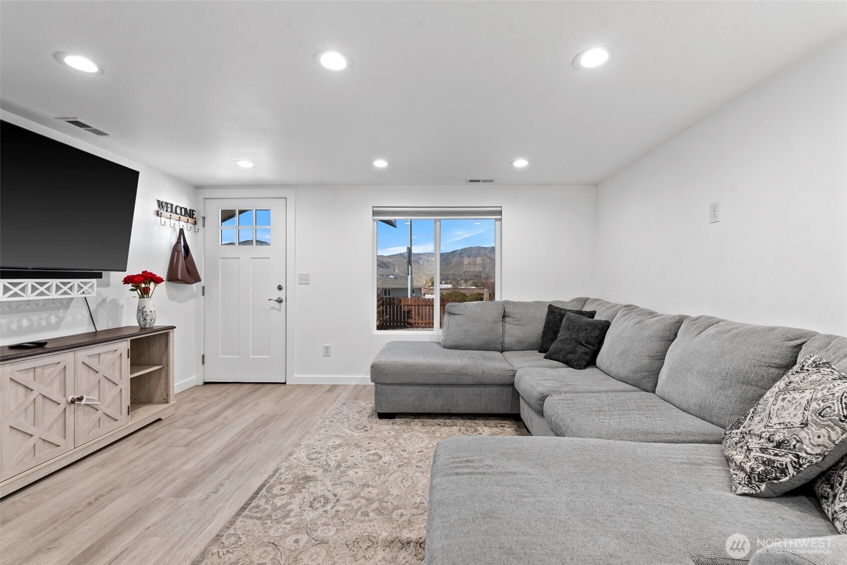 325 Eastmont Avenue East Wenatchee WA 98802