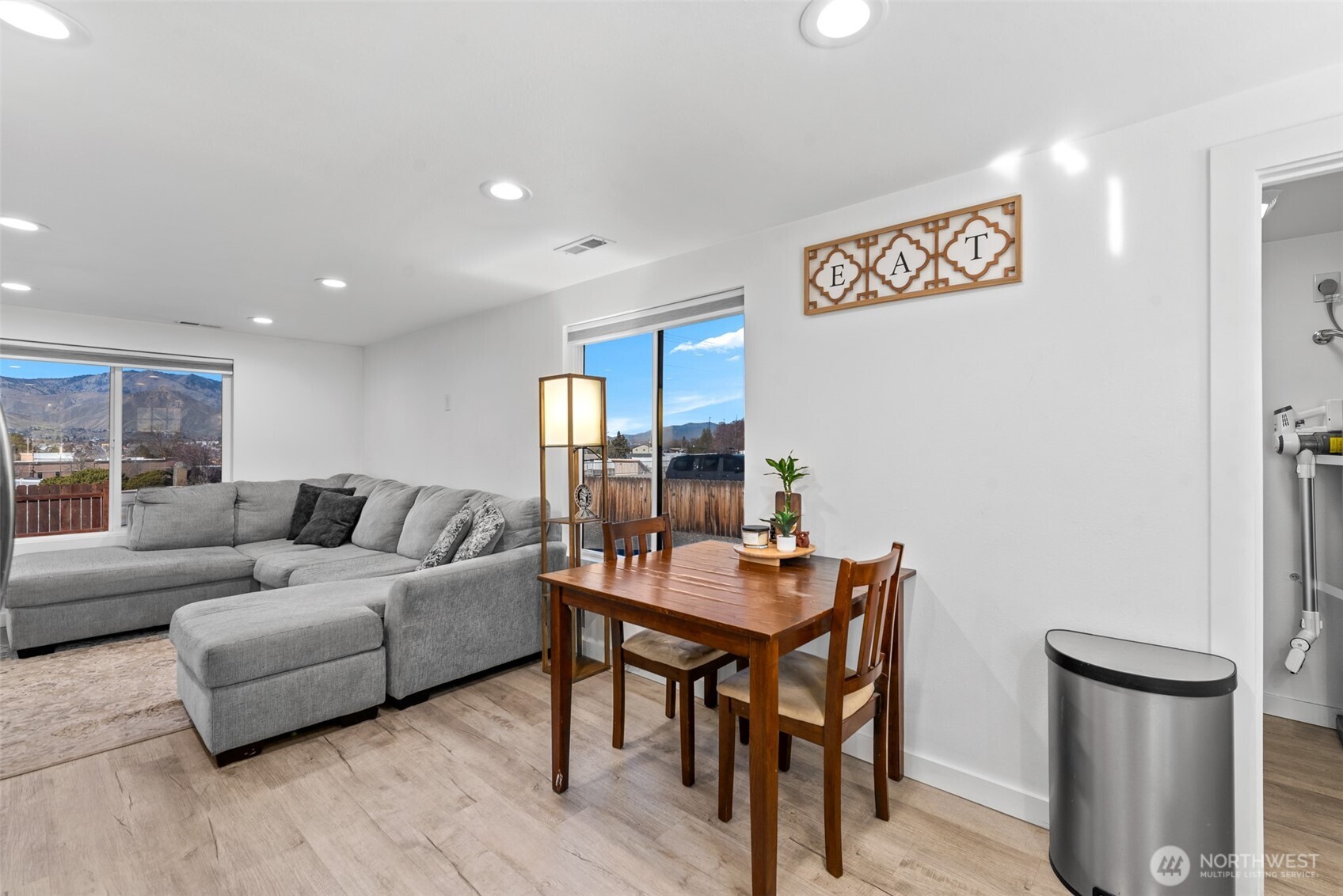 325 Eastmont Avenue East Wenatchee WA 98802