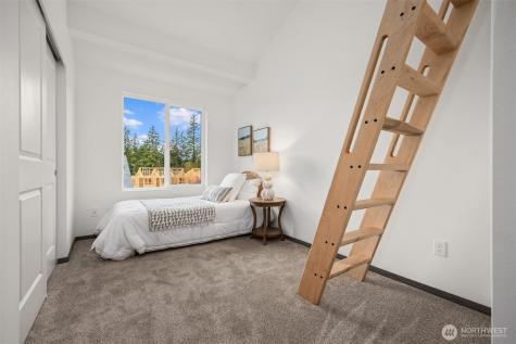 1349 Nolta Loop NE Bainbridge Island WA 98110