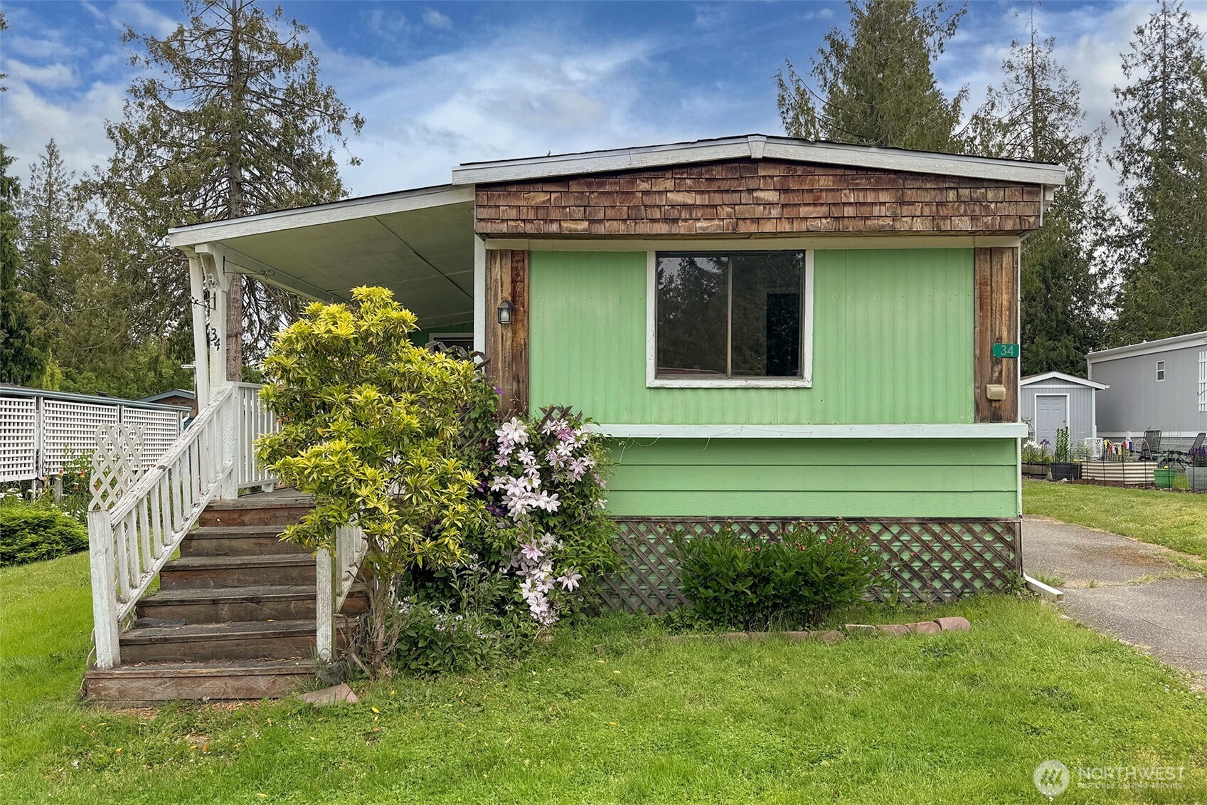 90 Baywood Village Sequim WA 98382