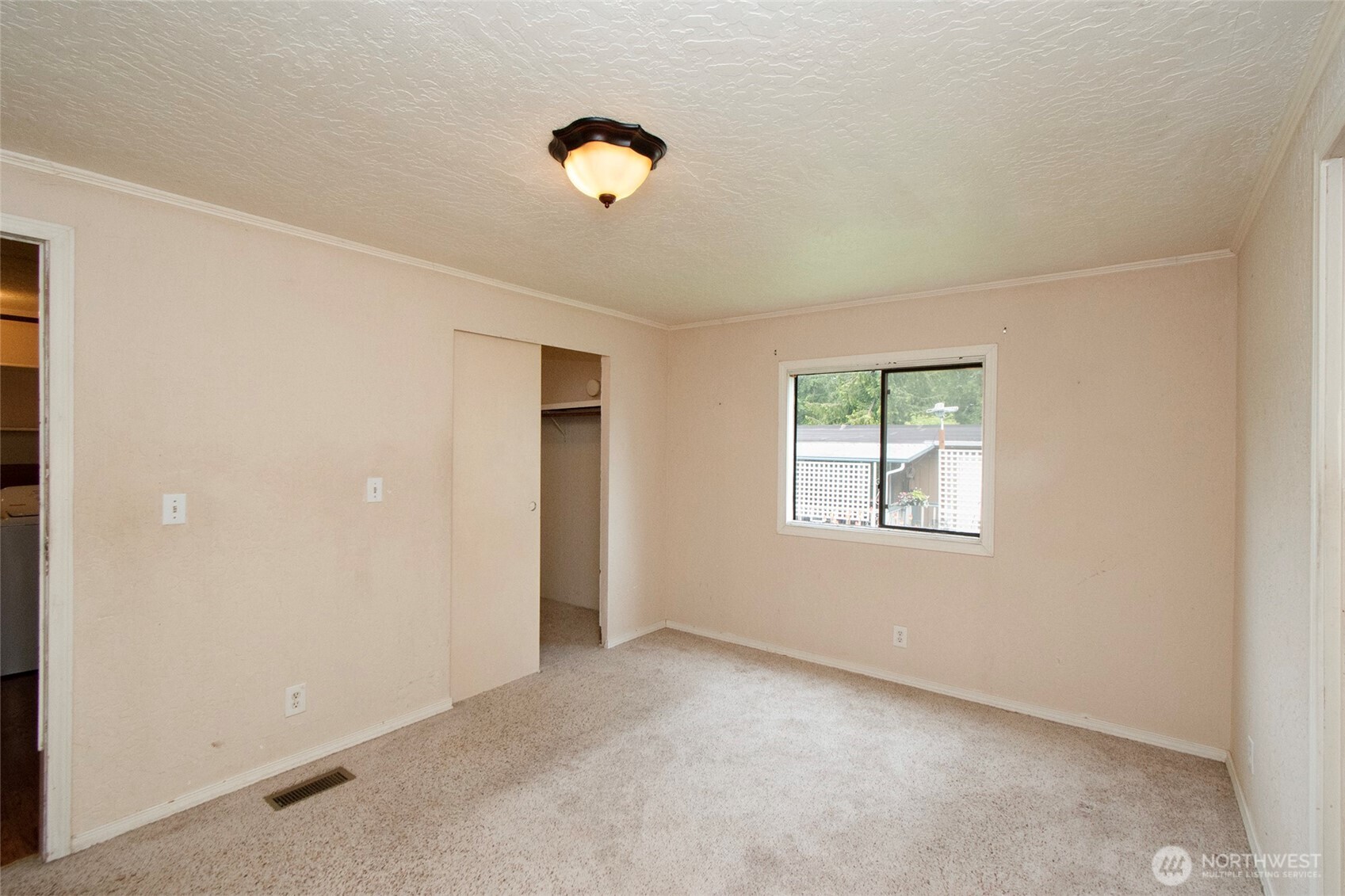 90 Baywood Village Sequim WA 98382