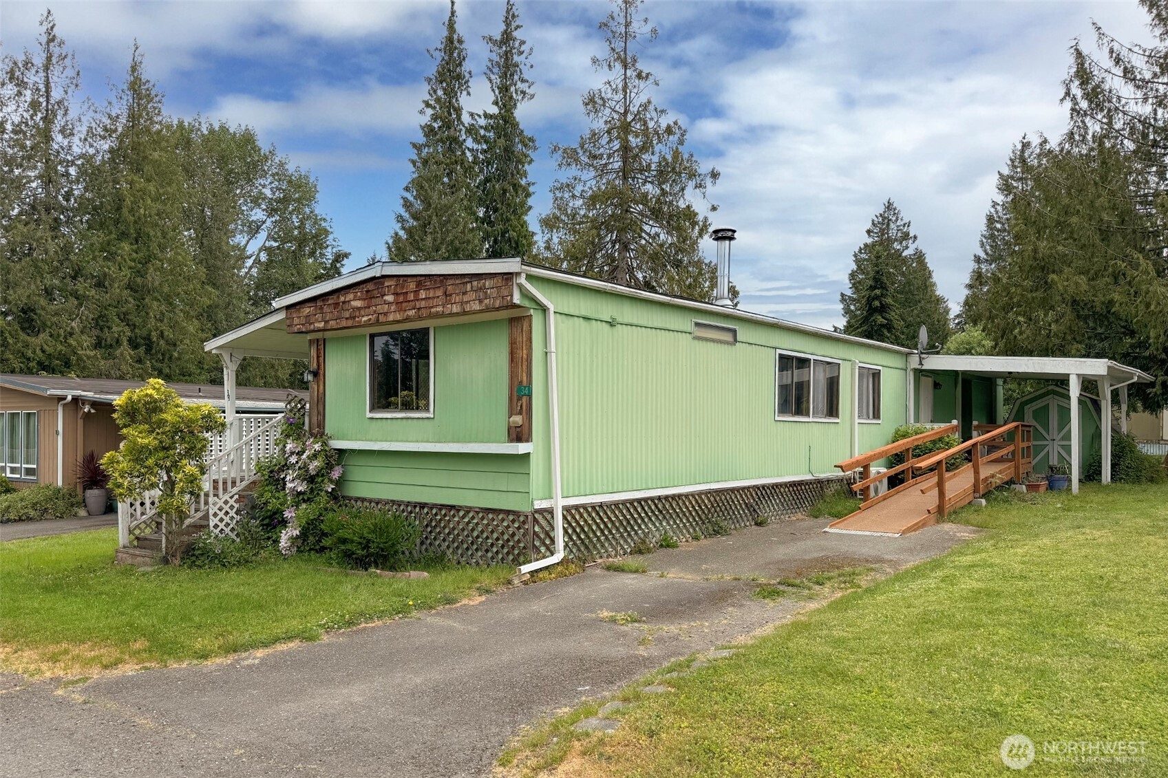 90 Baywood Village Sequim WA 98382