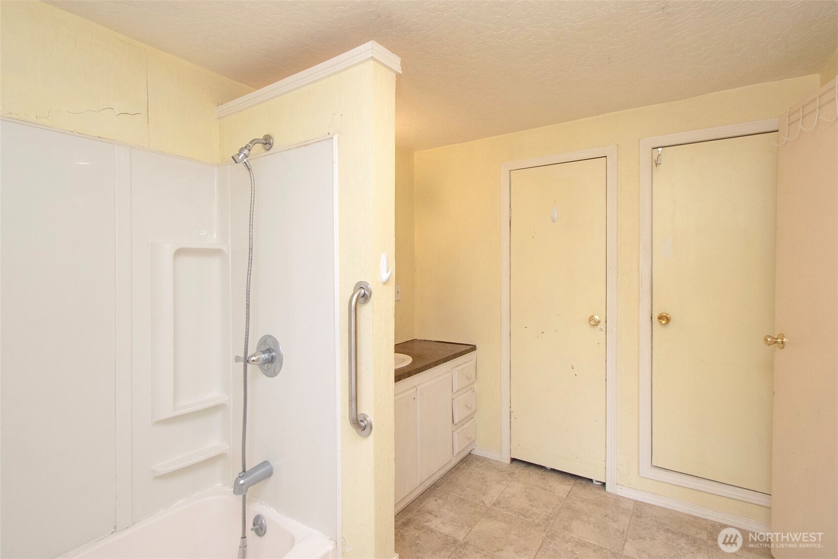90 Baywood Village Sequim WA 98382