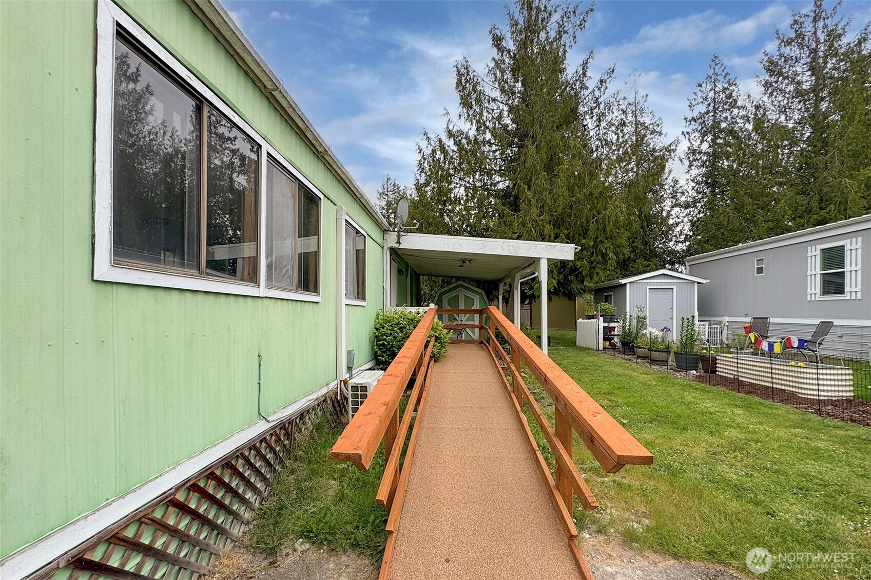 90 Baywood Village Sequim WA 98382