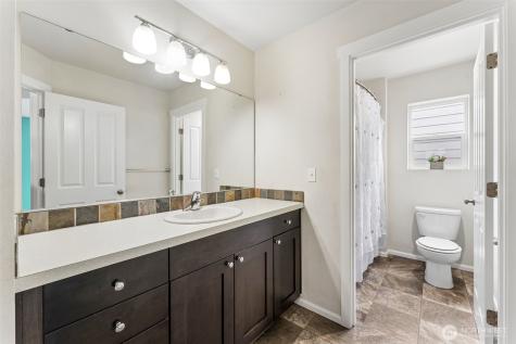 8022 175th Street Ct E Puyallup WA 98375