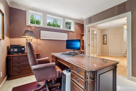 16912 SE Licorice Way Newcastle WA 98059