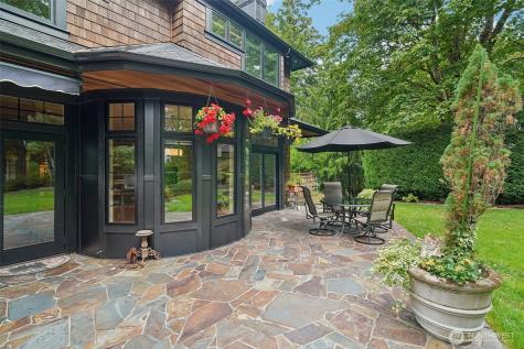 16912 SE Licorice Way Newcastle WA 98059