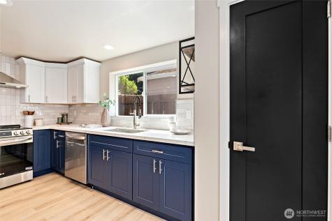 14338 Ashworth Avenue N Seattle WA 98133