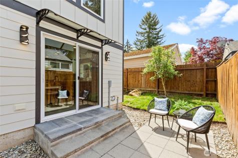 14338 Ashworth Avenue N Seattle WA 98133