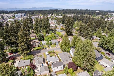 14338 Ashworth Avenue N Seattle WA 98133