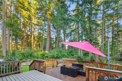 10405 Olympic Place Anderson Island WA 98303