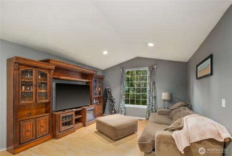 10405 Olympic Place Anderson Island WA 98303