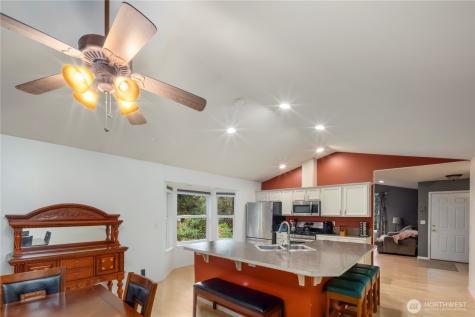 10405 Olympic Place Anderson Island WA 98303