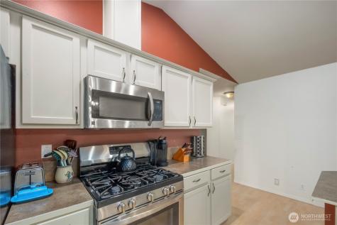 10405 Olympic Place Anderson Island WA 98303