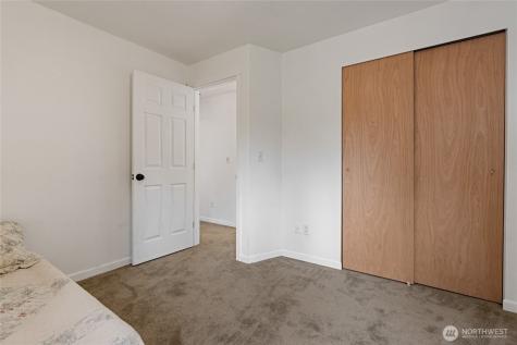 4806 Sunrise Beach Road NW Olympia WA 98502
