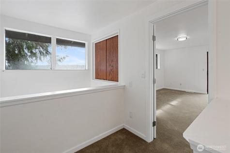 4806 Sunrise Beach Road NW Olympia WA 98502