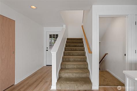 4806 Sunrise Beach Road NW Olympia WA 98502