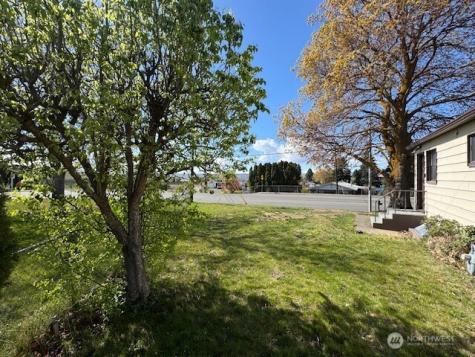4413 Terrace Heights Drive Yakima WA 98901