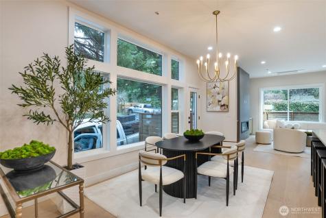 18607 104th Avenue NE Bothell WA 98011