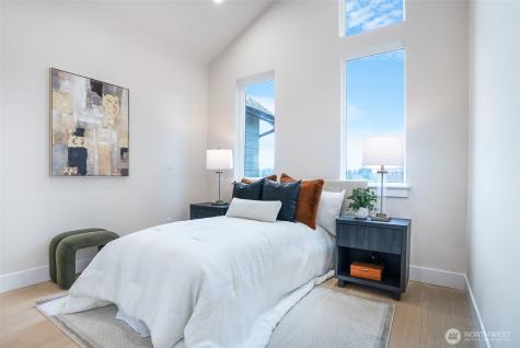 18607 104th Avenue NE Bothell WA 98011