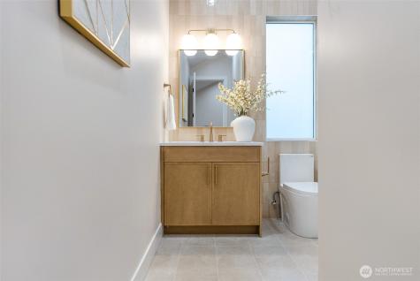 18607 104th Avenue NE Bothell WA 98011