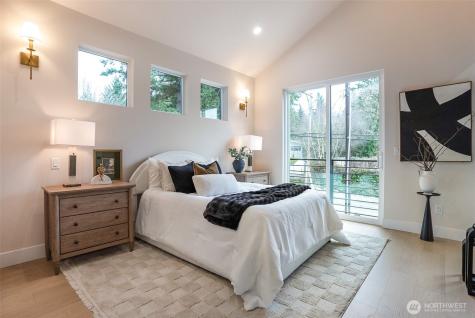 18607 104th Avenue NE Bothell WA 98011