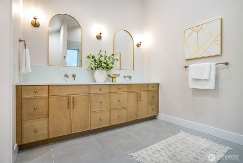 18607 104th Avenue NE Bothell WA 98011