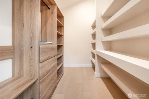 18607 104th Avenue NE Bothell WA 98011