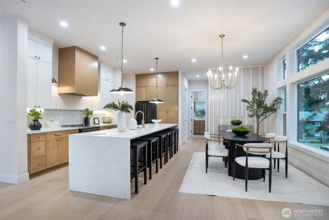 18607 104th Avenue NE Bothell WA 98011