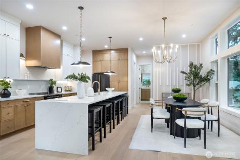 18607 104th Avenue NE Bothell WA 98011