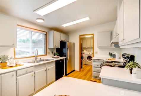 3112 201st Place SW Lynnwood WA 98036