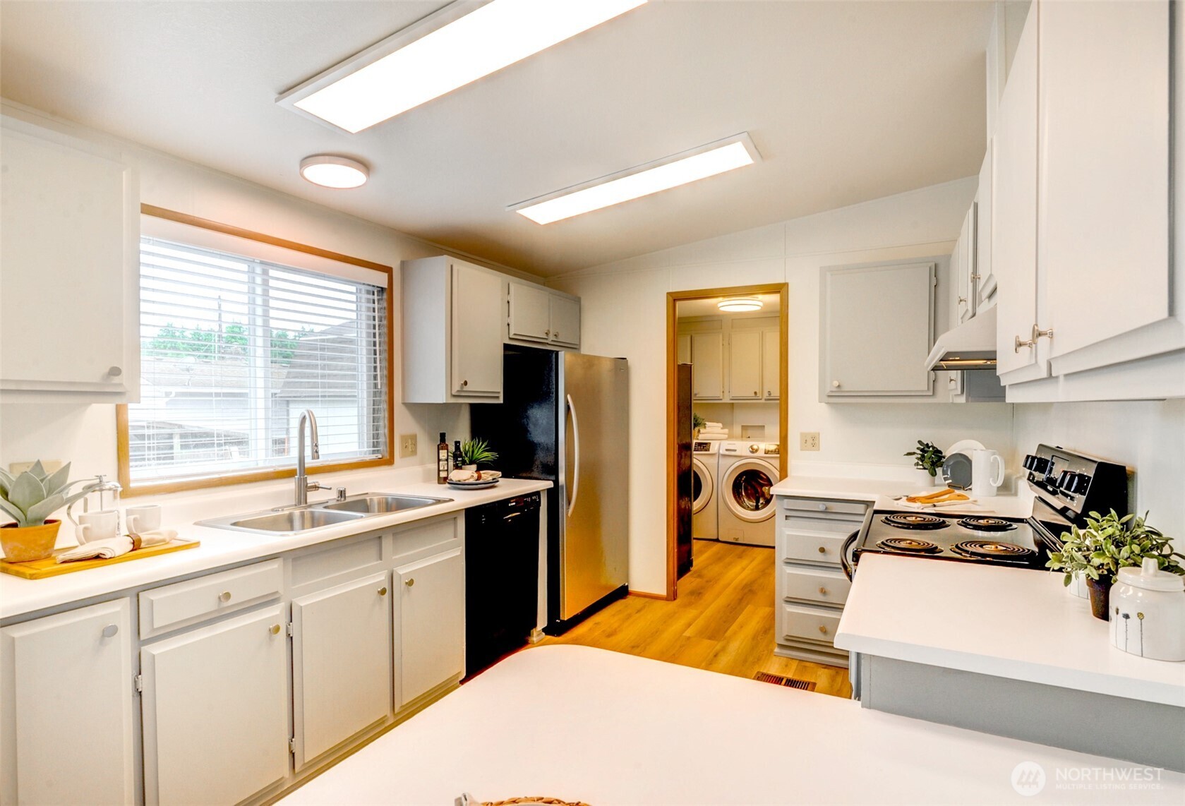 3112 201st Place SW Lynnwood WA 98036