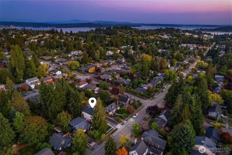 6214 40th Avenue NE Seattle WA 98115
