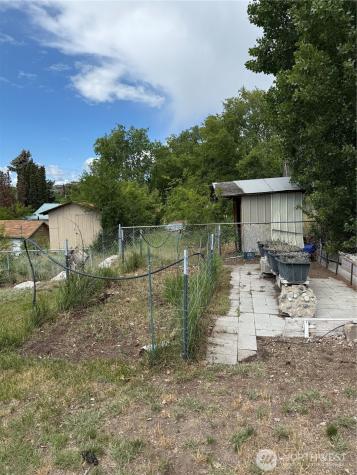 12 Dewberry Avenue W Omak WA 98841