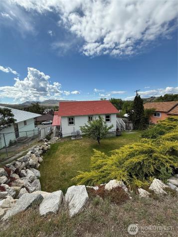 12 Dewberry Avenue W Omak WA 98841