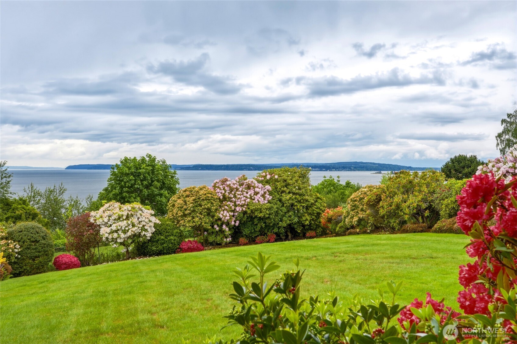 531 View Ridge Drive Everett WA 98203