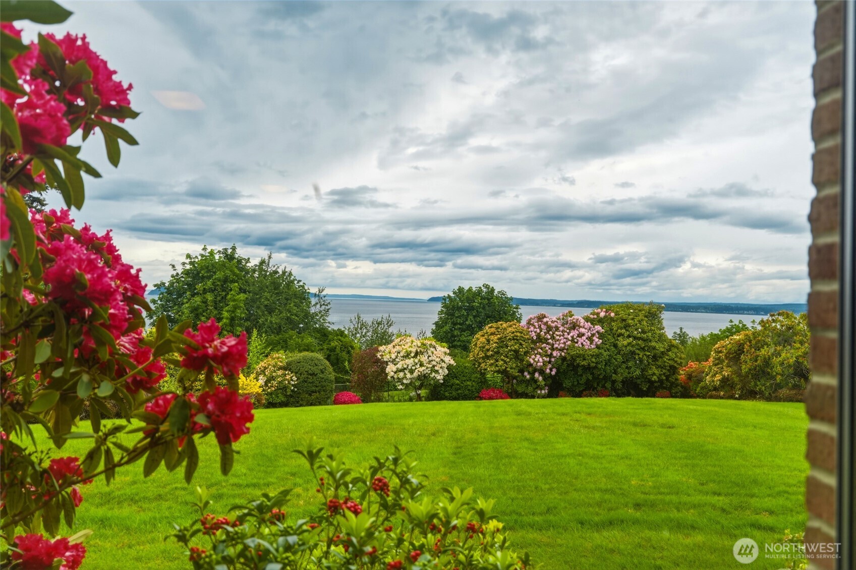 531 View Ridge Drive Everett WA 98203
