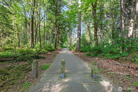9106 172nd Avenue NE Redmond WA 98052