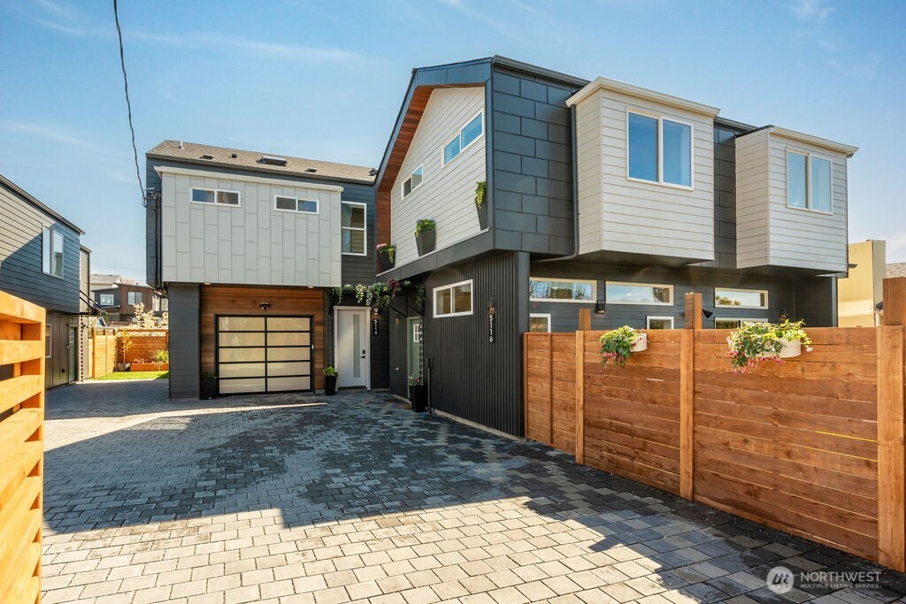 5116 15th Avenue S Seattle WA 98108