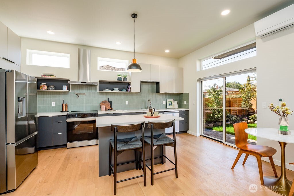 5116 15th Avenue S Seattle WA 98108