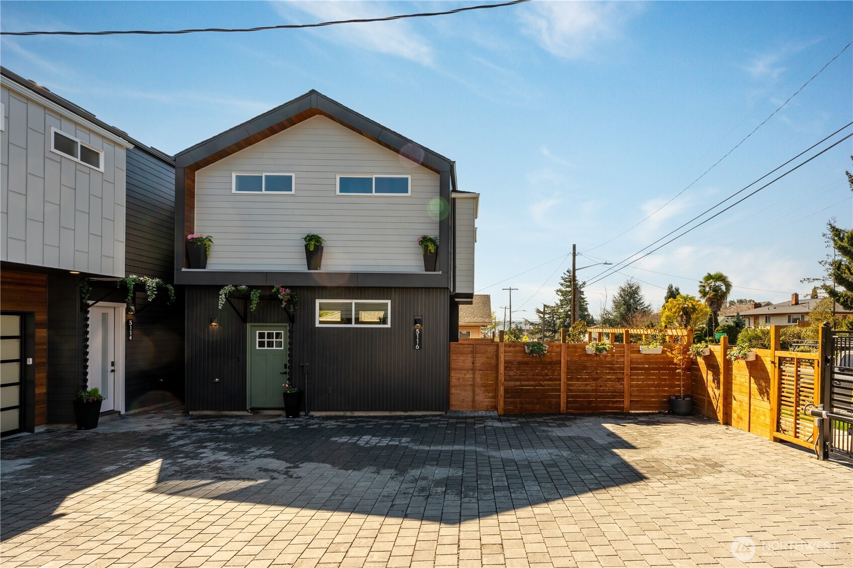 5116 15th Avenue S Seattle WA 98108