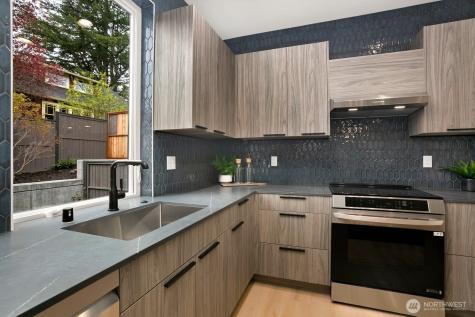 4217 S Findlay Street Seattle WA 98118