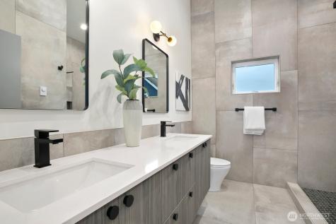 4217 S Findlay Street Seattle WA 98118