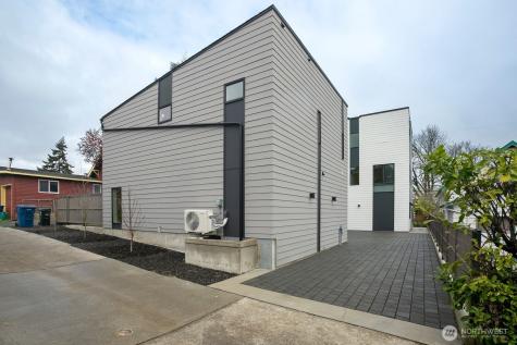4217 S Findlay Street Seattle WA 98118
