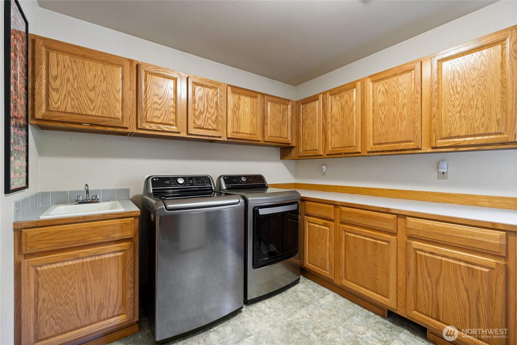 591 W Shelton Valley Road Shelton WA 98584