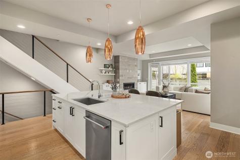 214 4th Court S Kirkland WA 98033