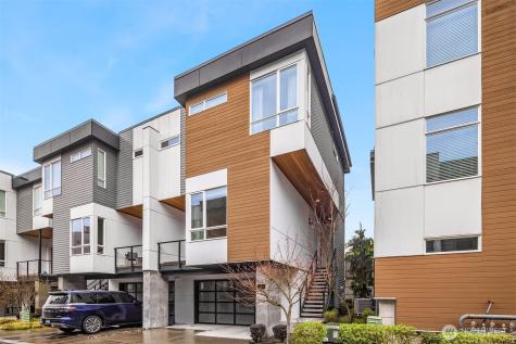 214 4th Court S Kirkland WA 98033