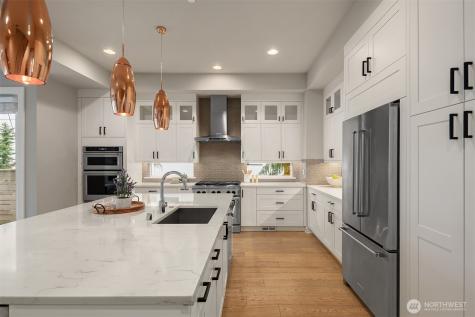 214 4th Court S Kirkland WA 98033