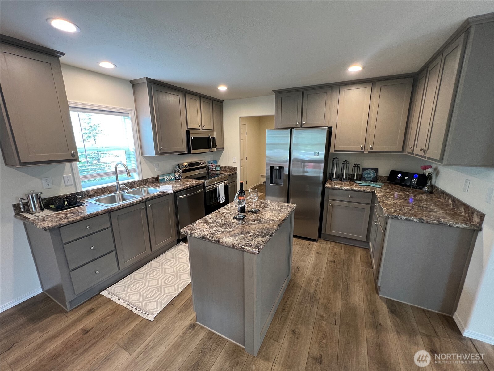 190 Clover Street NW Ocean Shores WA 98569